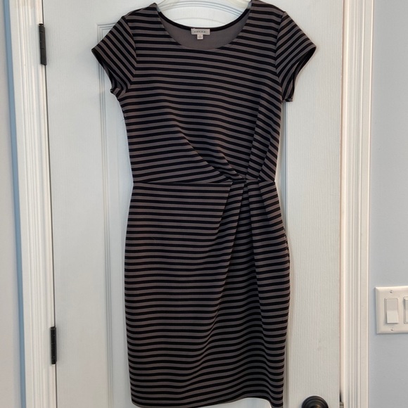 Gilli Dresses & Skirts - ✨Like New Dress!!✨